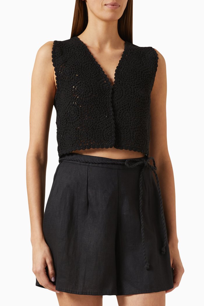 

Alejandreas Vest in Handmade Crochet, Black