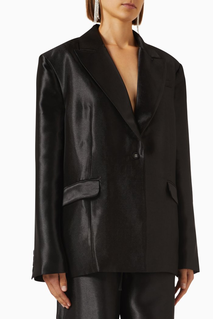 

Besha Lace Blazer in Satin, Black