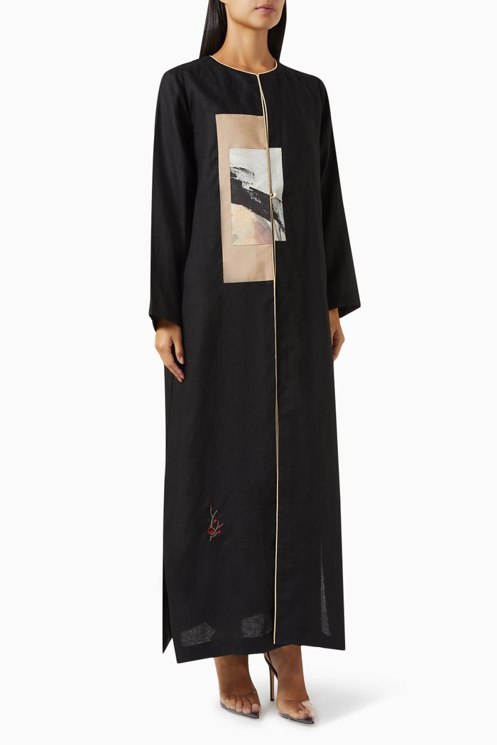 

Printed-patch Abaya in Linen, Black