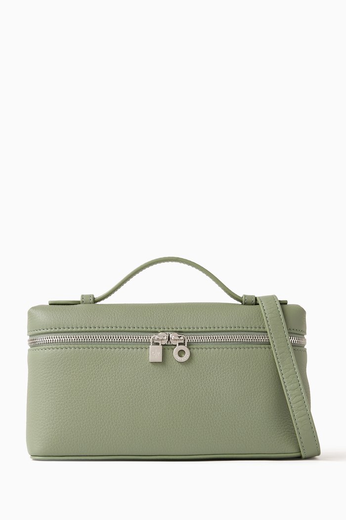 

Extra Pocket L19 Pouch in Calfskin Leather, Green