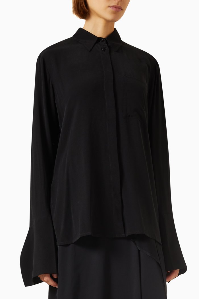 

Signature Shirt in EcoVero™ Viscose, Black