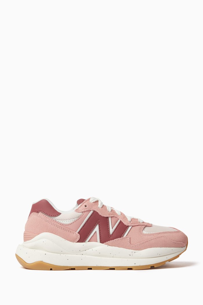 

5740 Low-top Sneakers in Suede & Mesh, Pink
