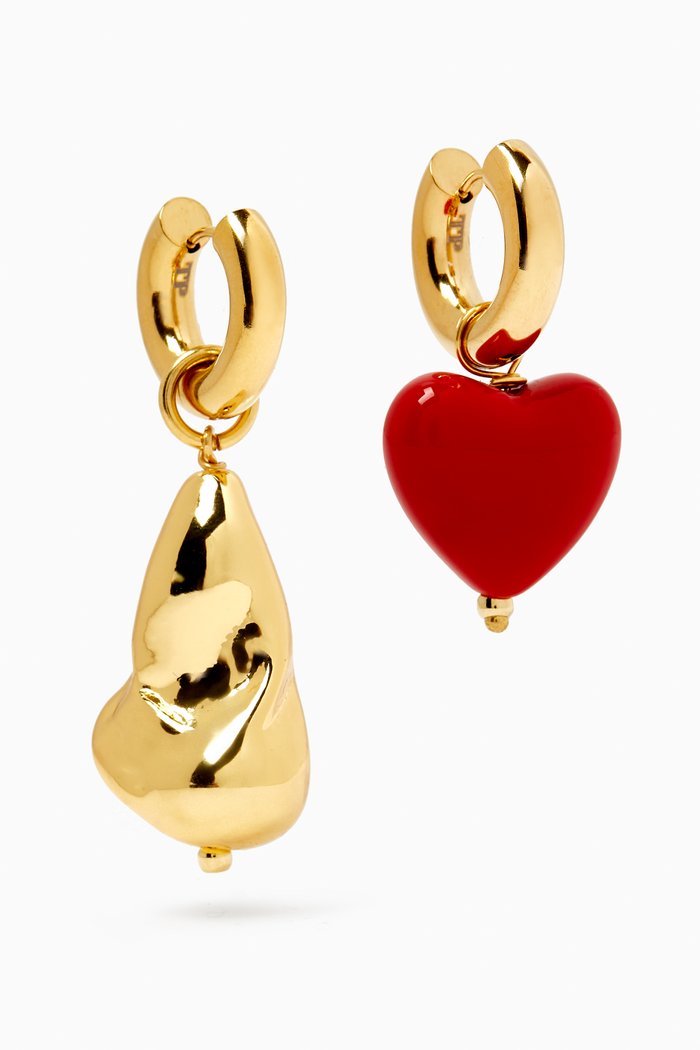 

Heart and Pearl Pendant Huggie Earrings in Gold-plated Brass, Red