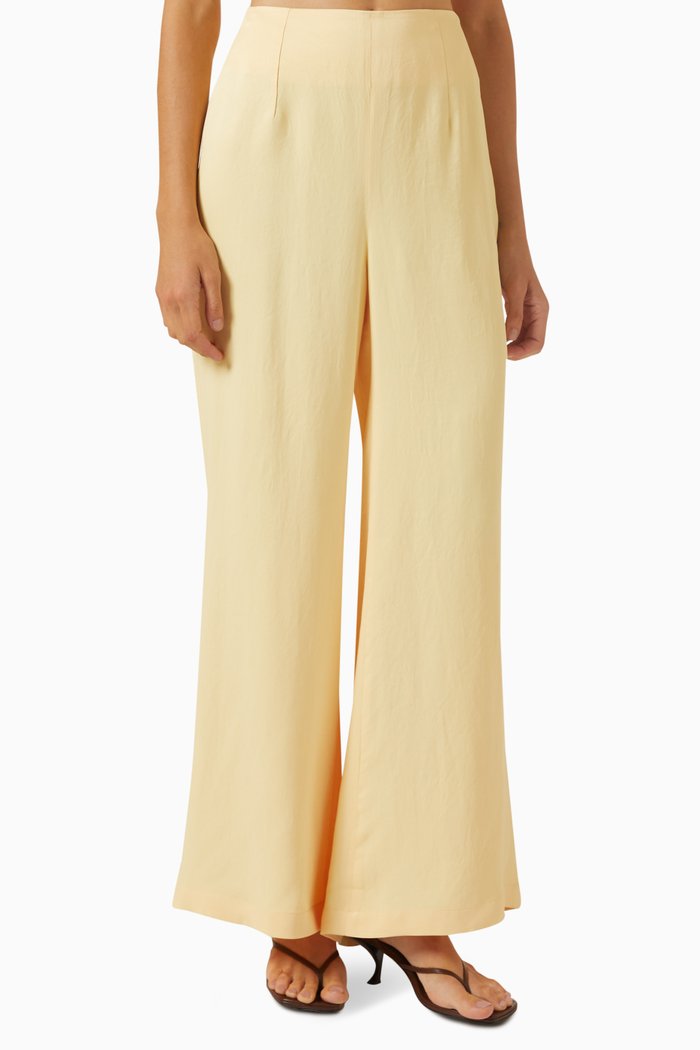 

Talula Pants in Satin, Yellow