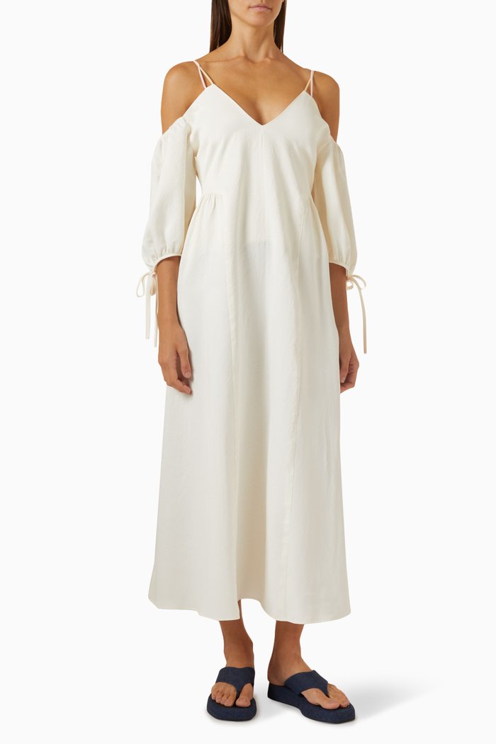 

Zendaya Maxi Dress in Satin, White