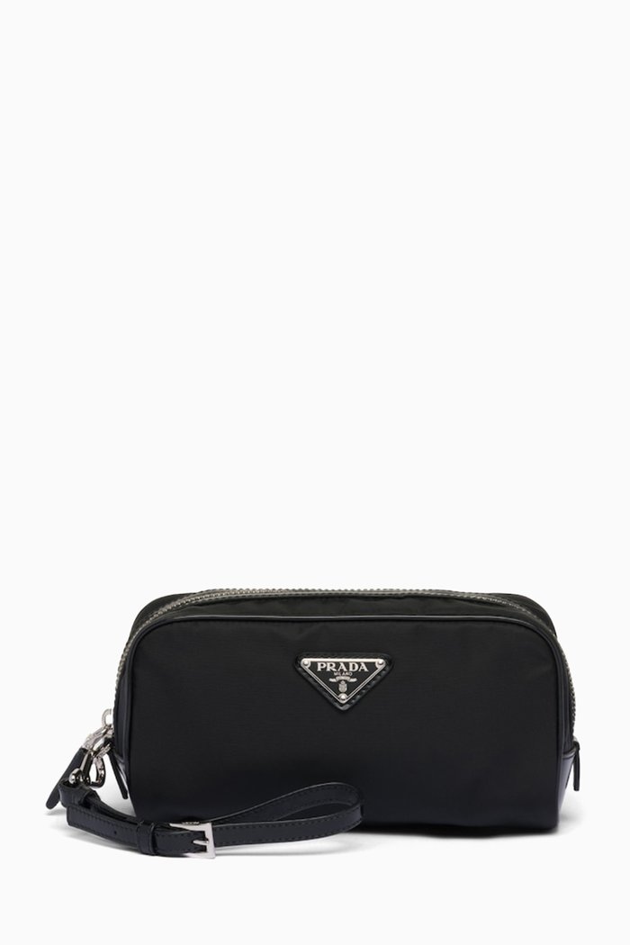 

Logo Pouch in Re-Nylon & Brushed Leather, Black