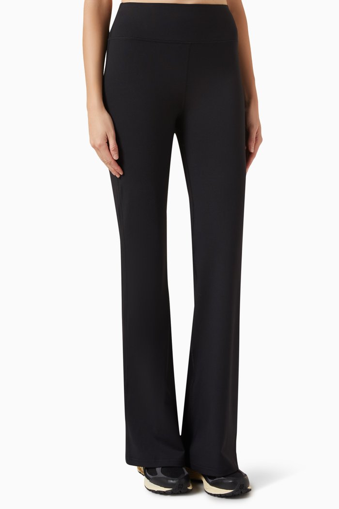 

Signature Bootcut Leggings, Black