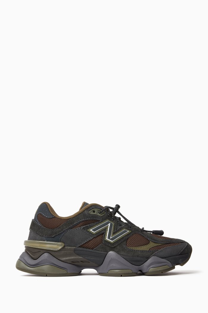 

9060 Lights Out Sneakers in Suede, Black
