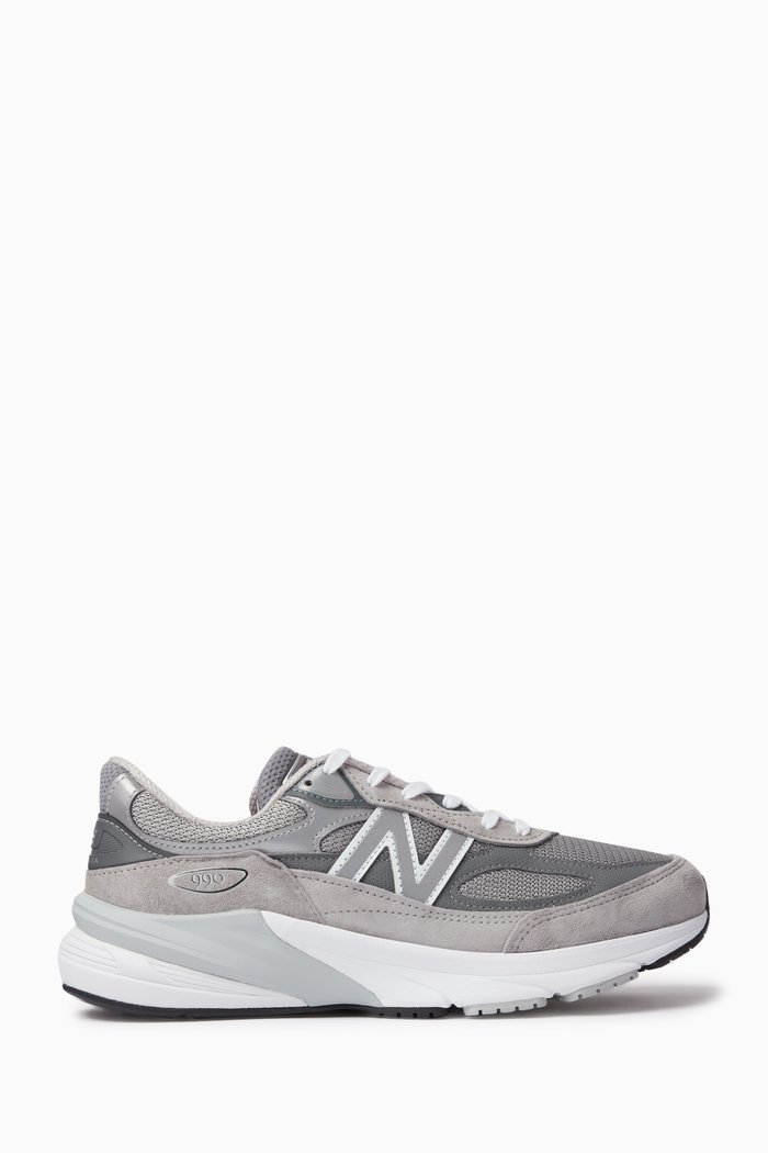

990v6 Sneakers in Suede & Mesh, Grey