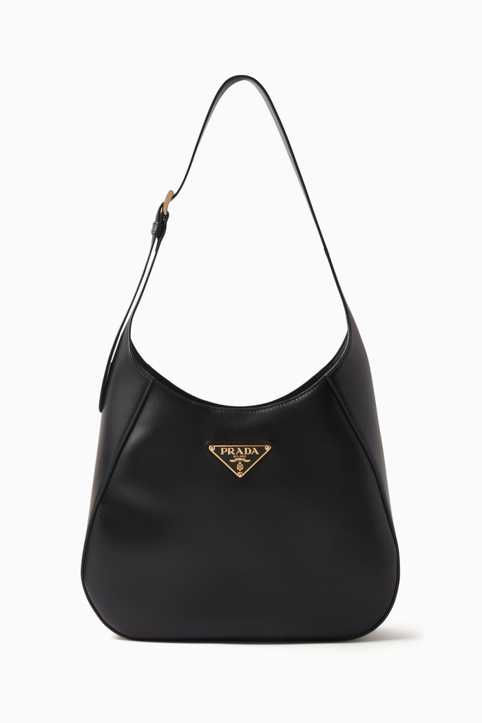 

Medium Shoulder Bag in Leather, Black