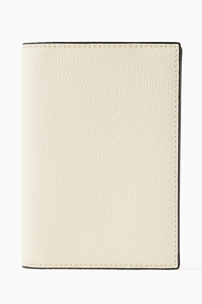 

Passport Holder in Millepunte Calfskin Leather, White
