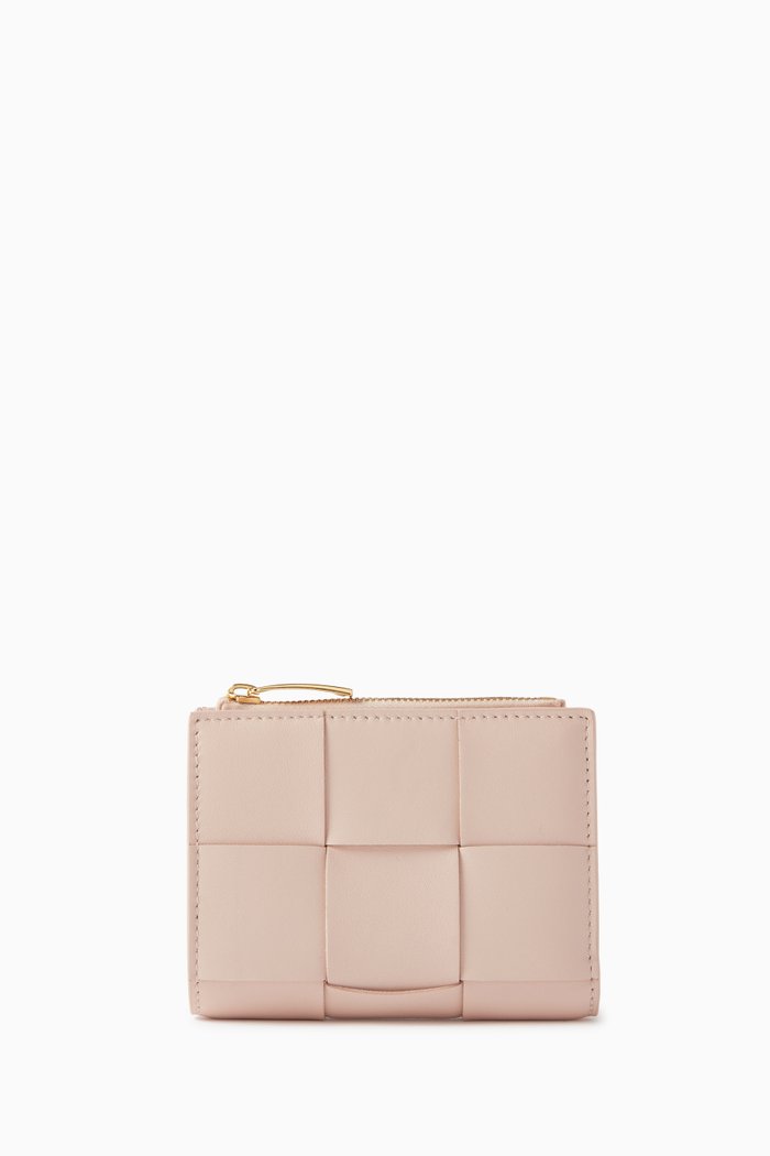 

Small Bi-fold Cassette Zip Wallet in Intrecciato Leather, Pink