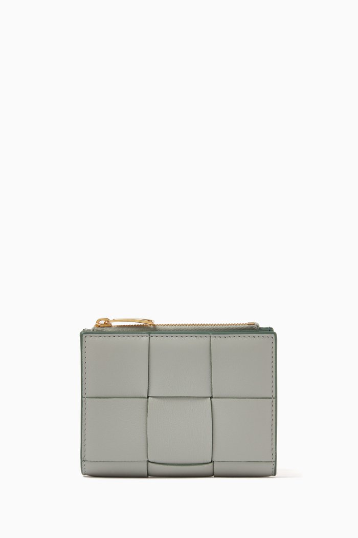 

Small Cassette Bi-Fold Zip Wallet in Intreccio Leather, Green