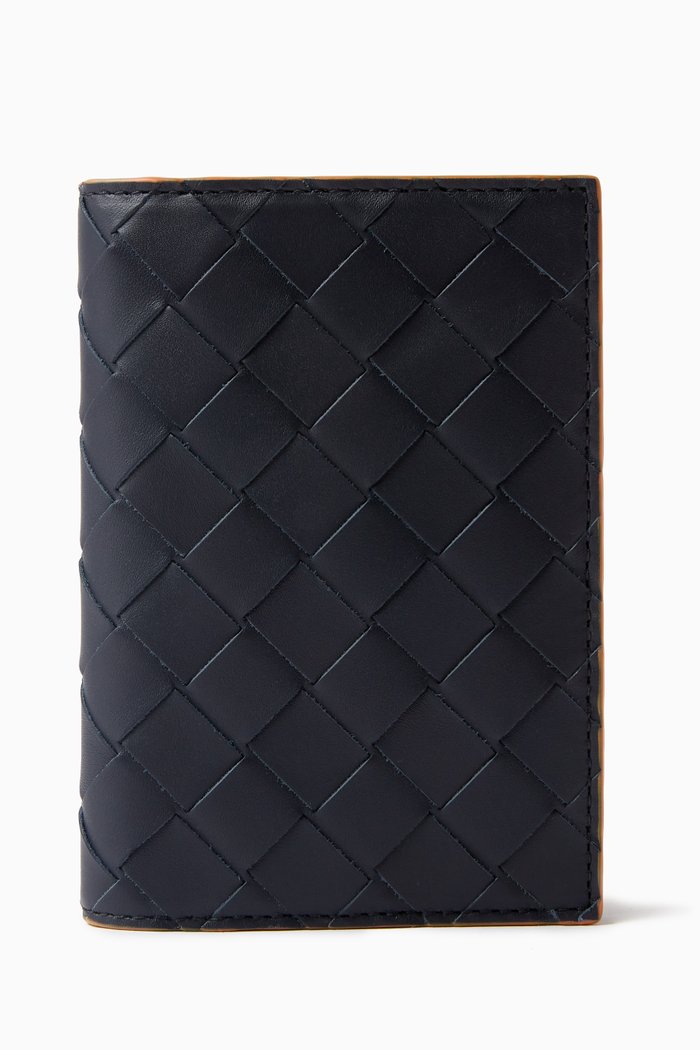 

Passport Case in Intrecciato Leather, Blue