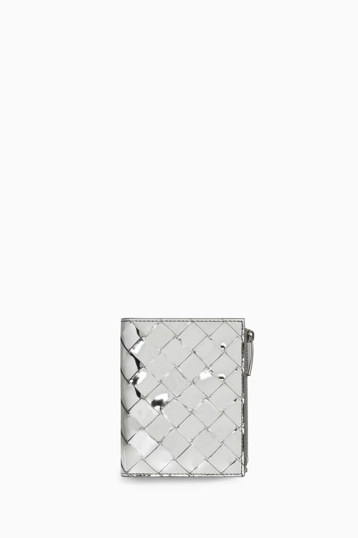 

Small Bi-Fold Zip Wallet in Laminated Intrecciato Nappa, Grey