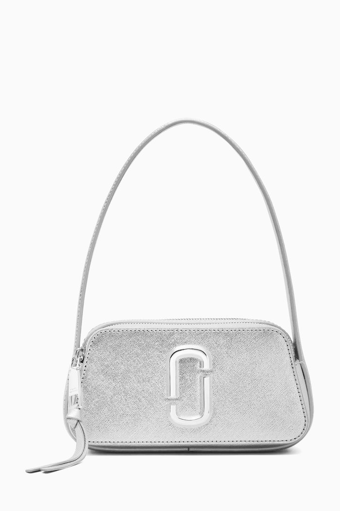 

The Metallic Slingshot Shoulder Bag in Leather, Silver
