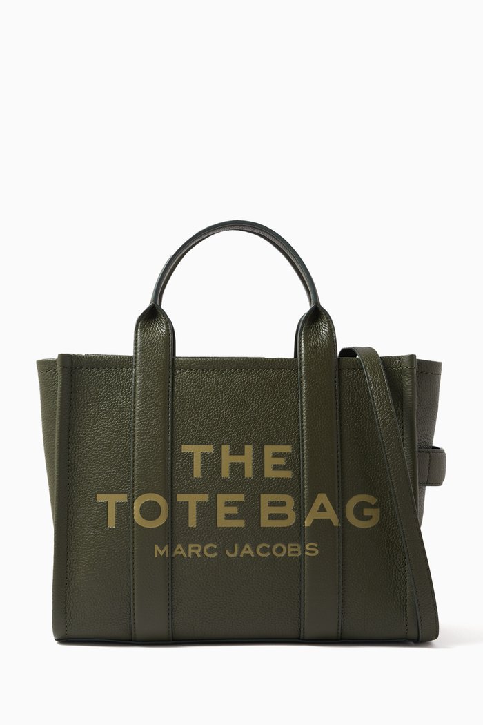 

The Medium Tote Bag in Leather, Green