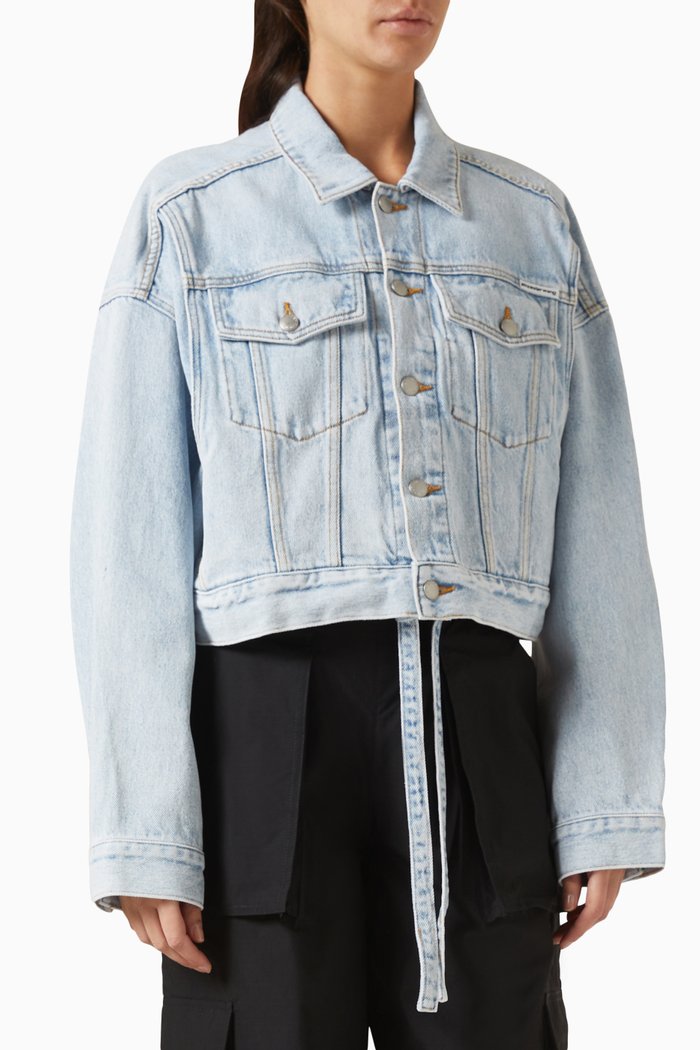 

Cinch Hem Trucker Jacket in Denim, Blue