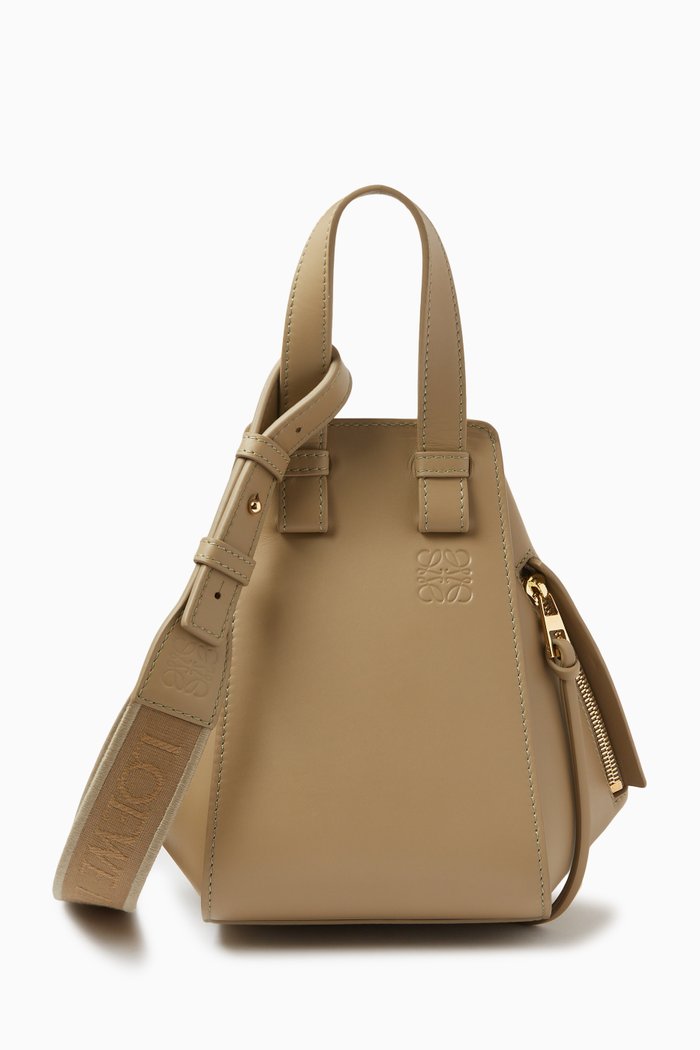 

Compact Hammock Bag in Satin Calfskin, Neutral