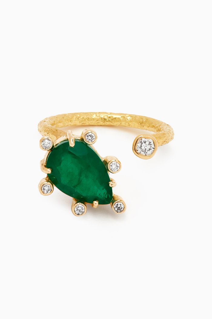 

Pear-cut Emerald & Diamond Open Ring in 18kt Yellow Gold