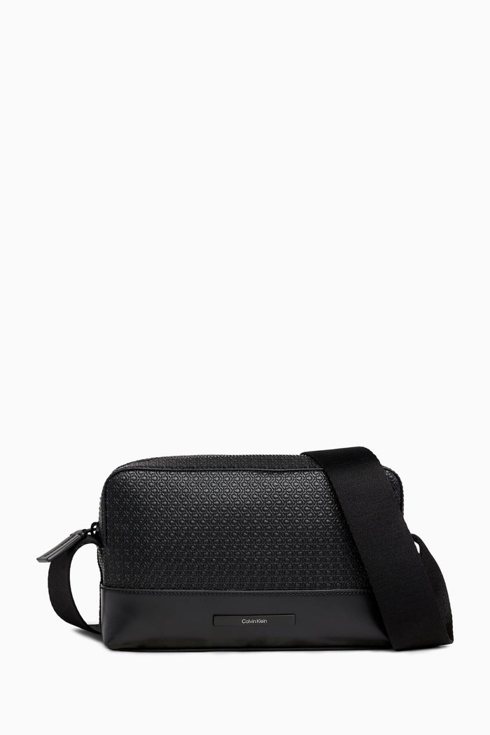 

Modern Bar Camera Bag in Faux Leather, Black