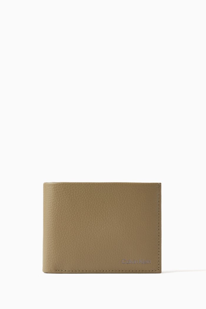 

Warmth RFID Billfold Wallet in Leather, Green