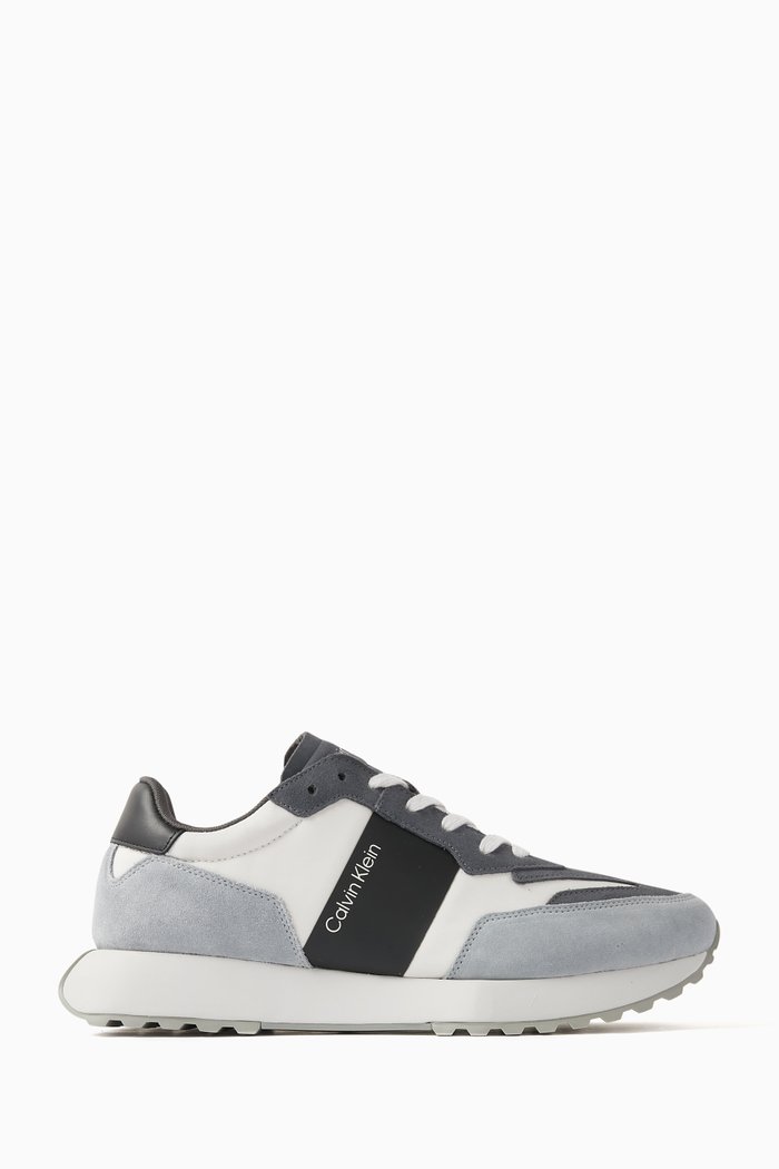 

Low-top Sneakers in Leather, Grey
