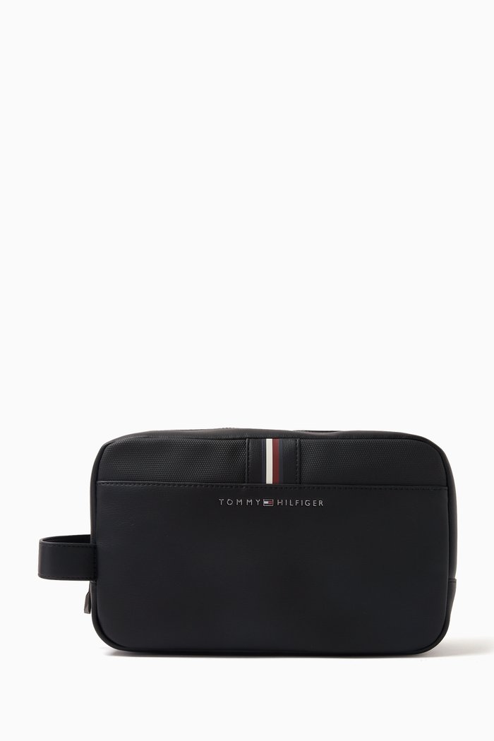

TH Corporatw Washbag in Faux Leather, Black