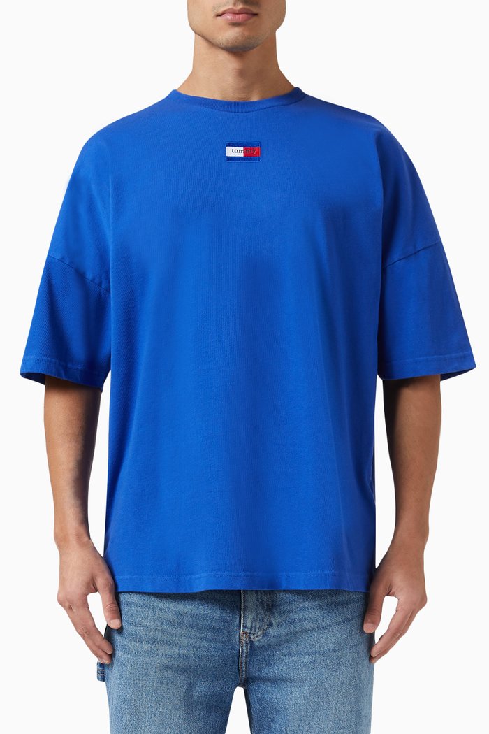 

Essential Logo T-Shirt in Cotton, Blue