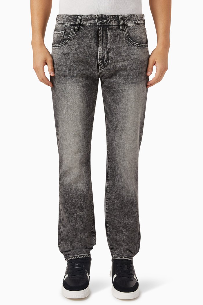 

Straight Fit J16 Jeans in Cotton-denim, Black