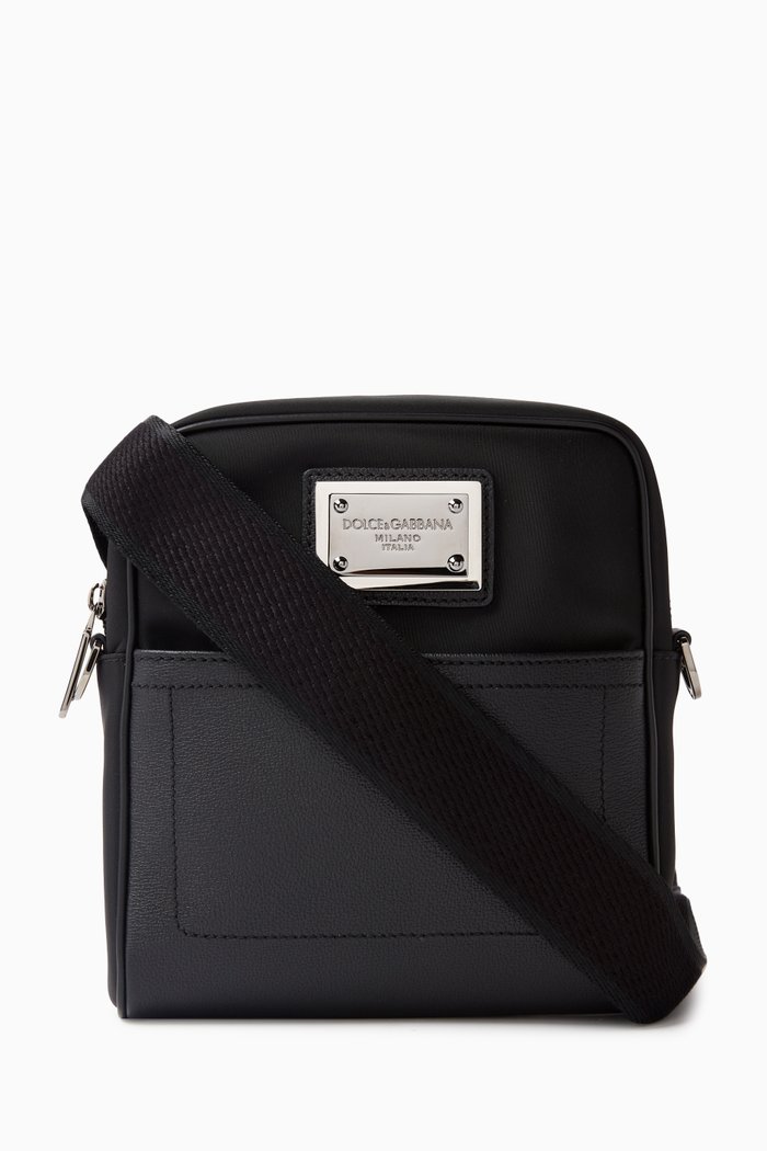 

Small Logo-plaque Crossbody Bag in Leather, Black