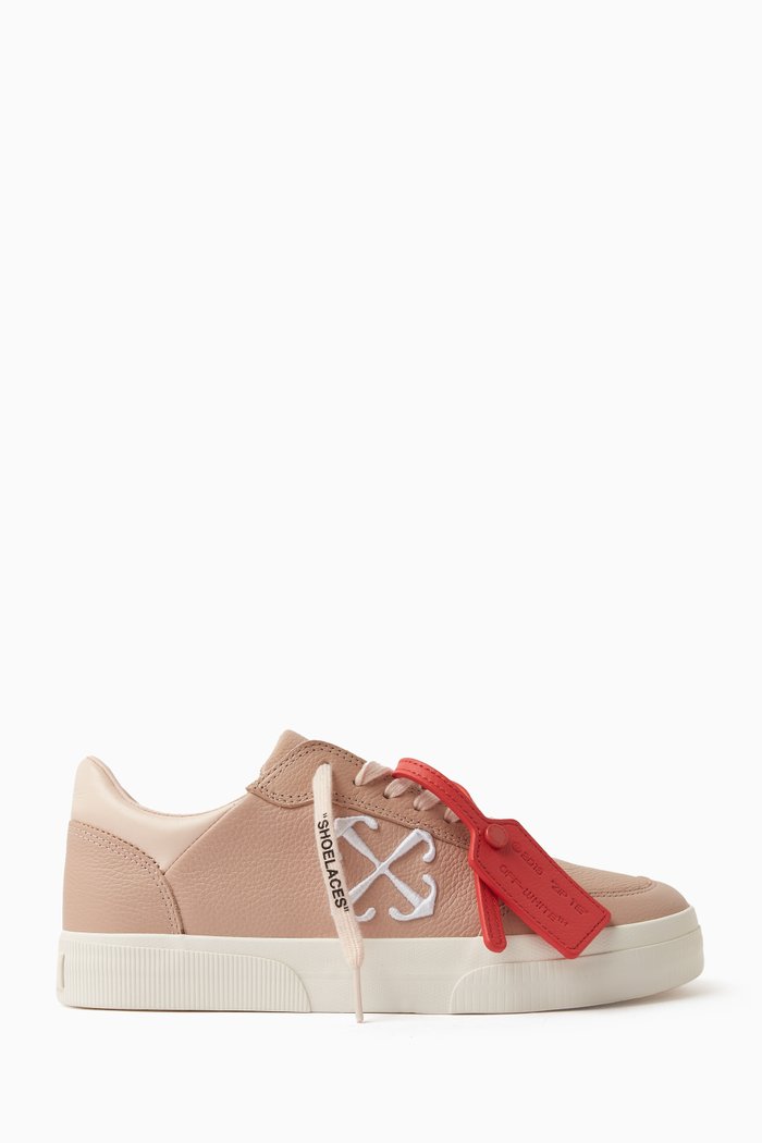 Vulcanized Low-top Sneakers in Leather, Pink