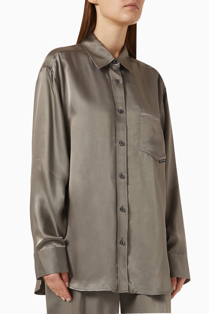 

Boyfriend Shirt in Shiny Cupro, Grey