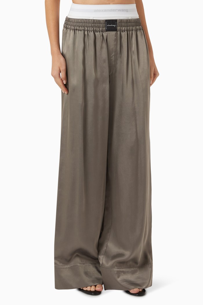

Logo Boxer Pants in Shiny Cupro Twill, Grey