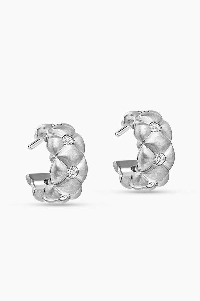 

Treillage Brushed Diamond Hoop Earrings in 18kt White Gold, Colourless