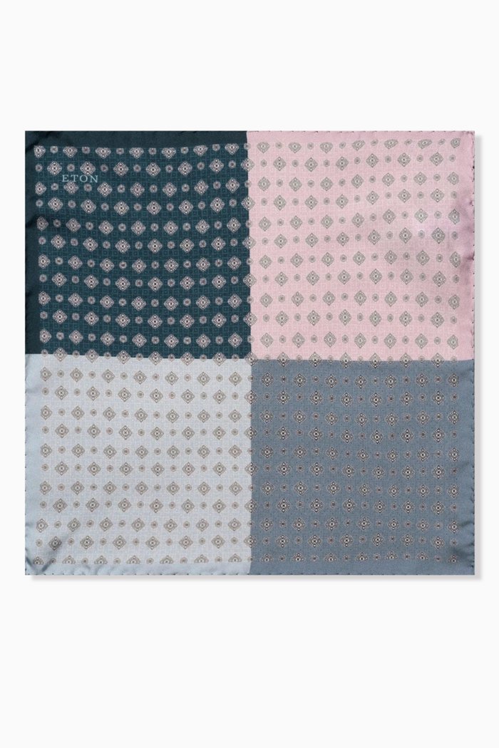 

Four-side Pocket Square in Silk Twill, Blue
