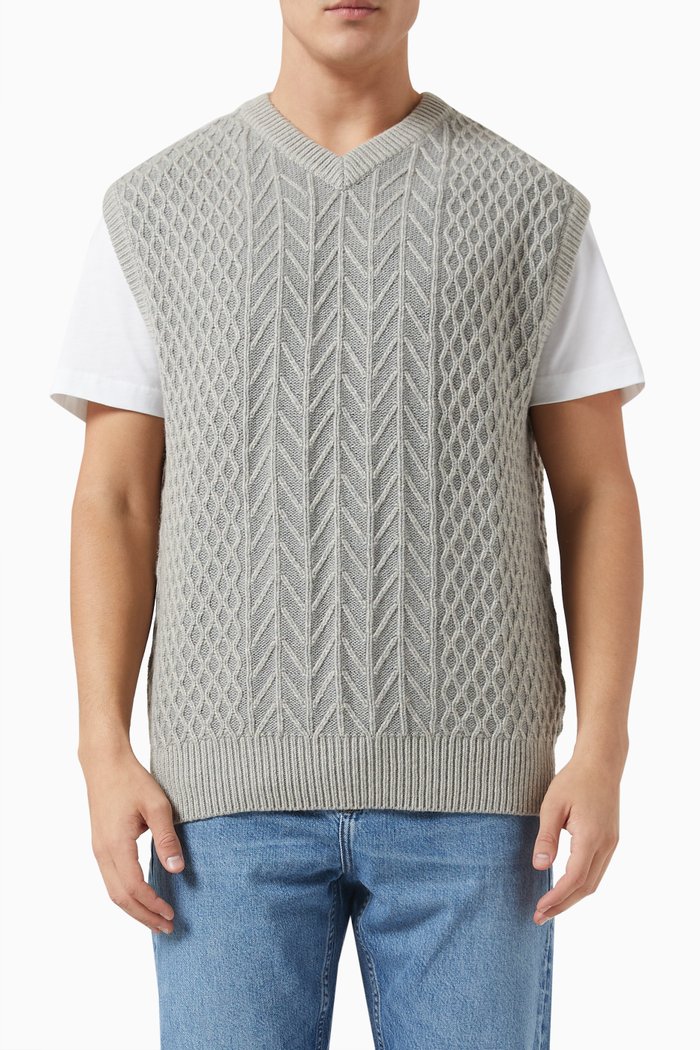 

Ethan Sweater Vest in Wool Blend, Grey