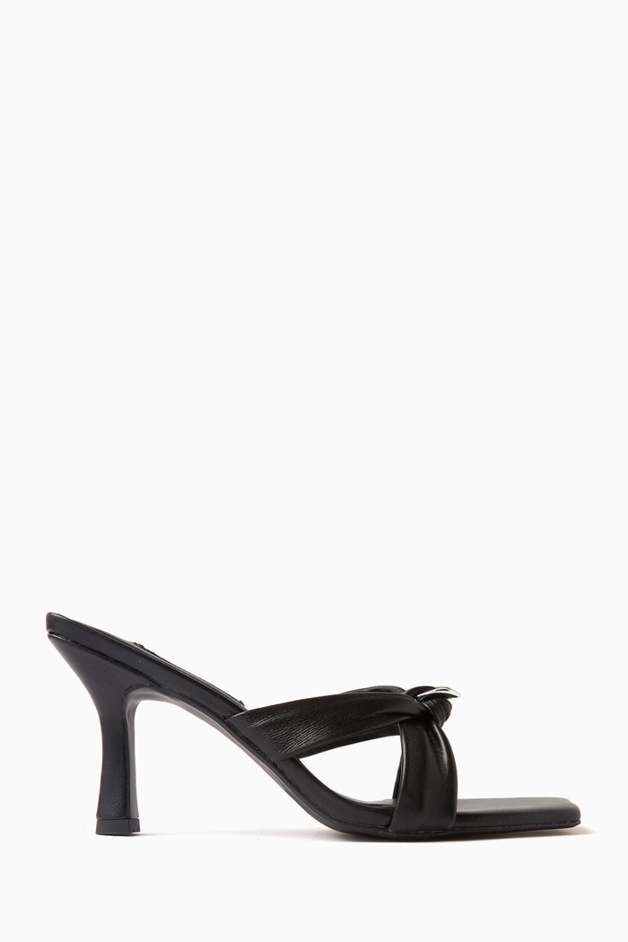 

Umbra 95 Sandals in Leather, Black
