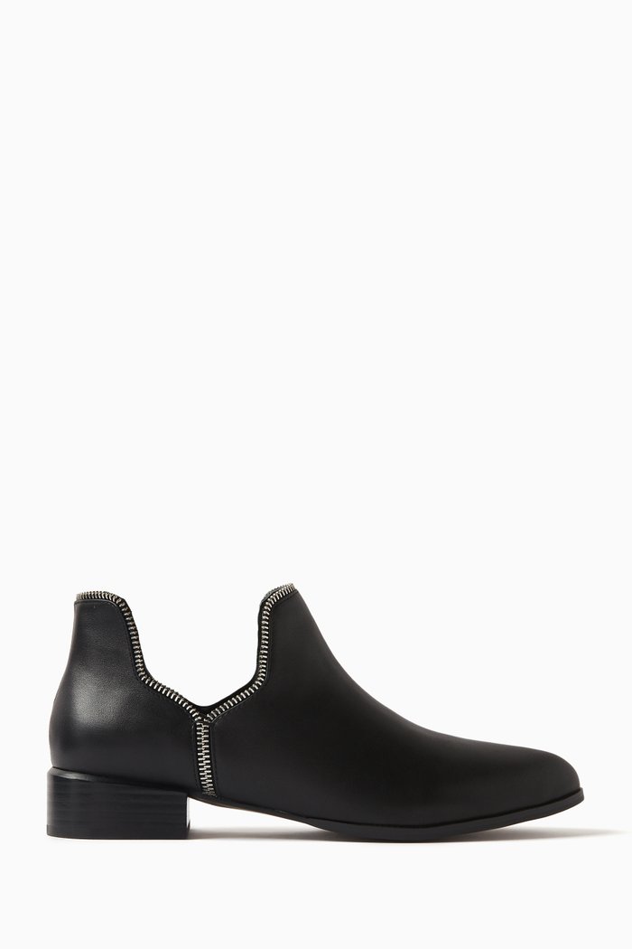 

Bailey Ankle Boots in Leather, Black