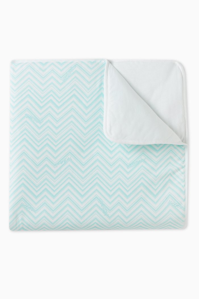 

Chevron Pattern Blanket in Cotton, Blue
