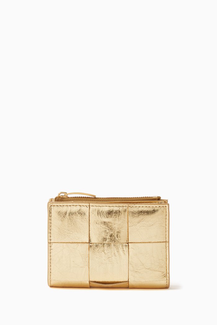 

Small Cassette Bi-fold Wallet in Metallic Intrecciato Leather, Gold