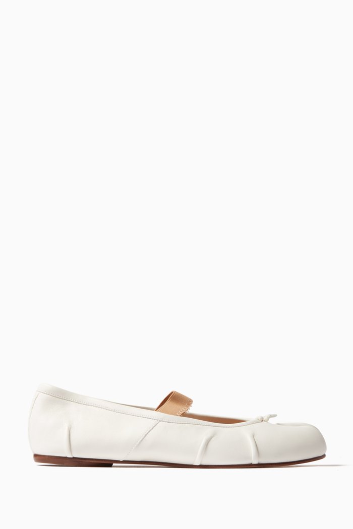 

Tabi Ballerina Flats in Leather, Neutral