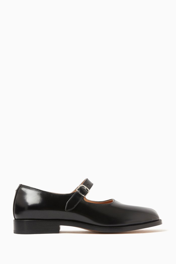 

Tabi Mary-Janes Shoes in Brushed Leather, Black