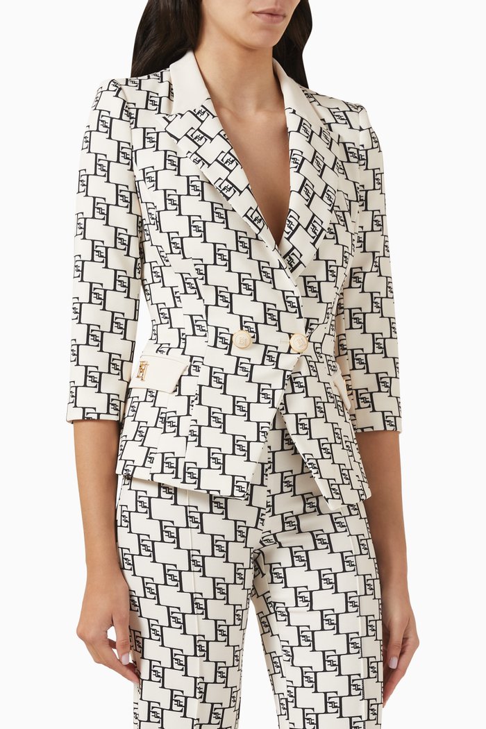 

Double-breasted Jacket in Crepe, Neutral