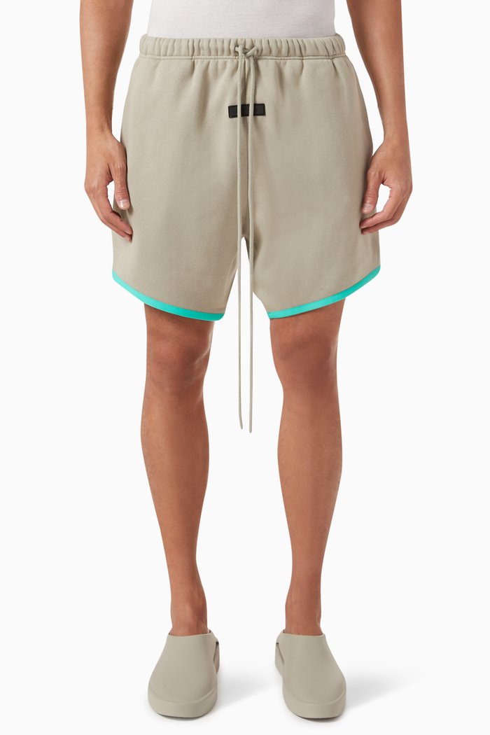 

Drawstring Sweatshorts in Core Fleece, Grey