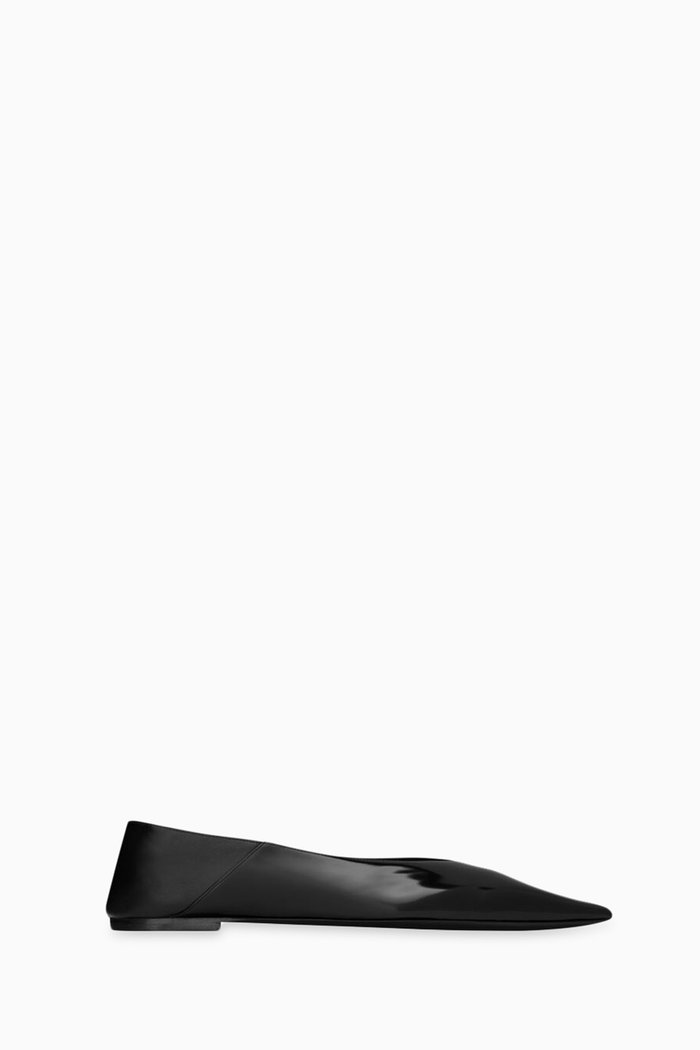 

Nour Slippers in Glazed Leather, Black