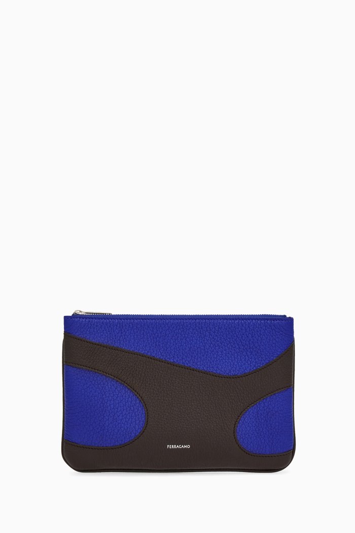 

Cut-out Credit Card Holder in Calfskin Leather, Brown