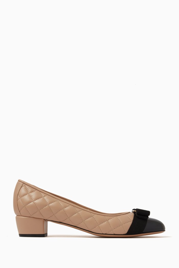 

Vara Bow 30 Round-toe Pumps in Quilted Nappa, Black