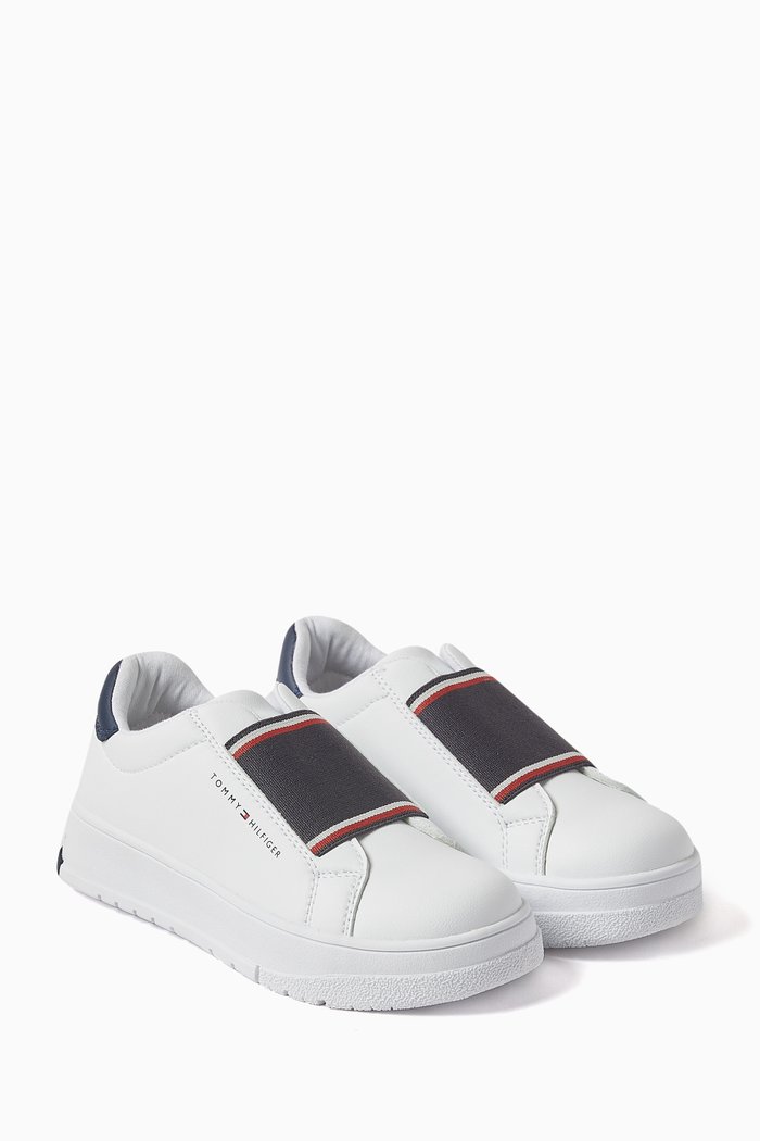 

Low Cut Sneakers in Faux Leather, White