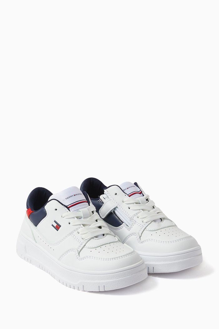 

Logo Low Cut Sneakers in Faux Leather, White